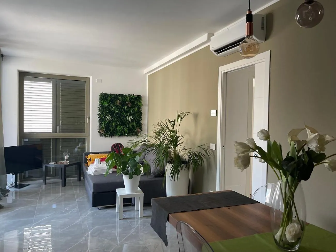 Ceccarini Apartment By Affitti Brevi Rimini elérhetőségei